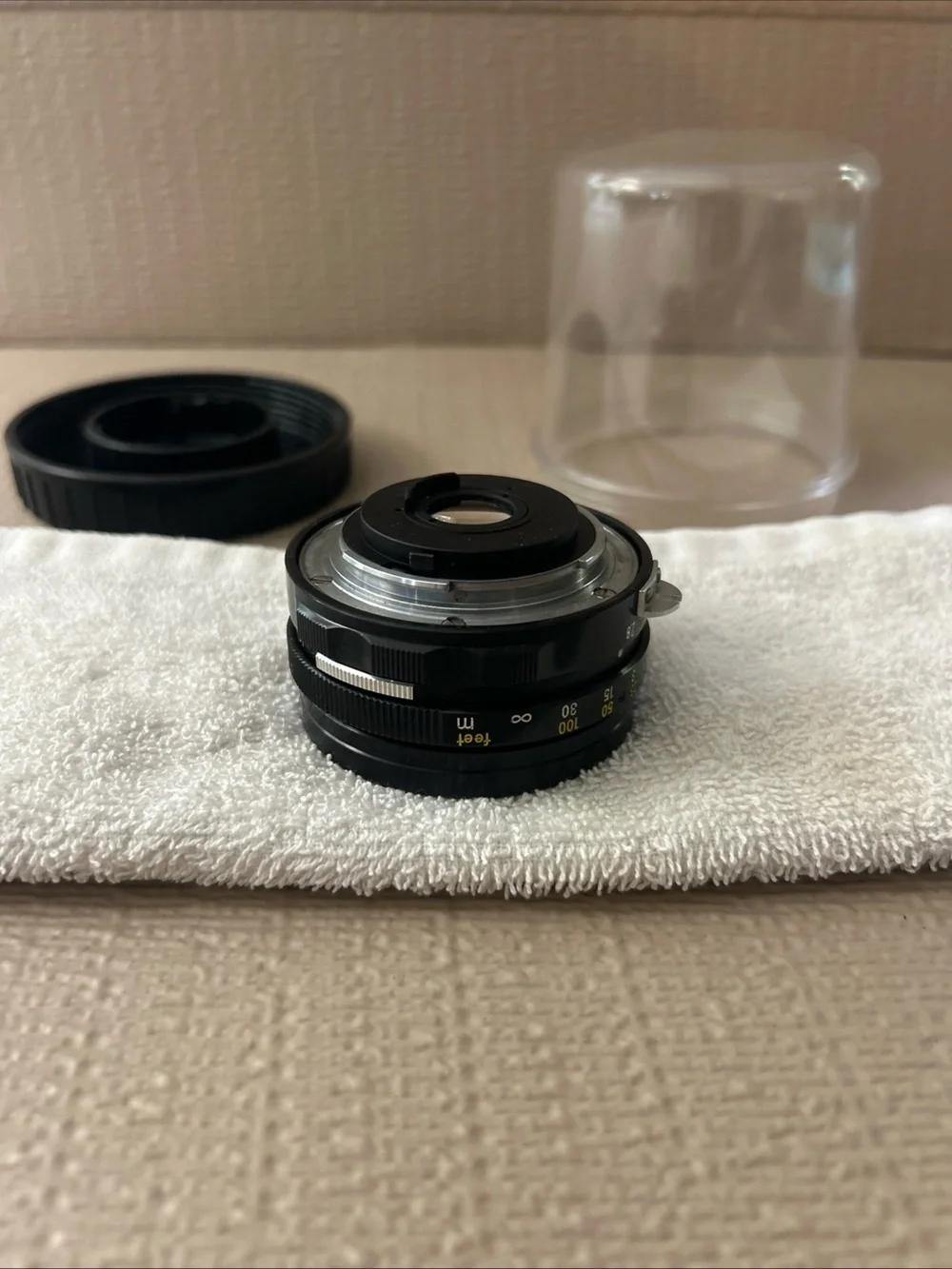 Nikon 28mm Prime Lens in Black with Clear Case